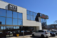 Logo MTY Food Group